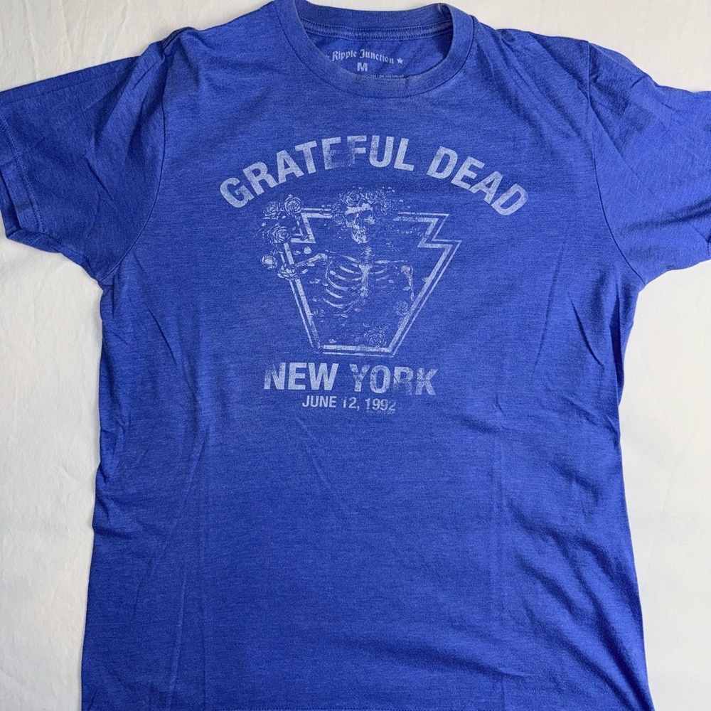 Men’s Grateful Dead Graphic Tee Size Medium